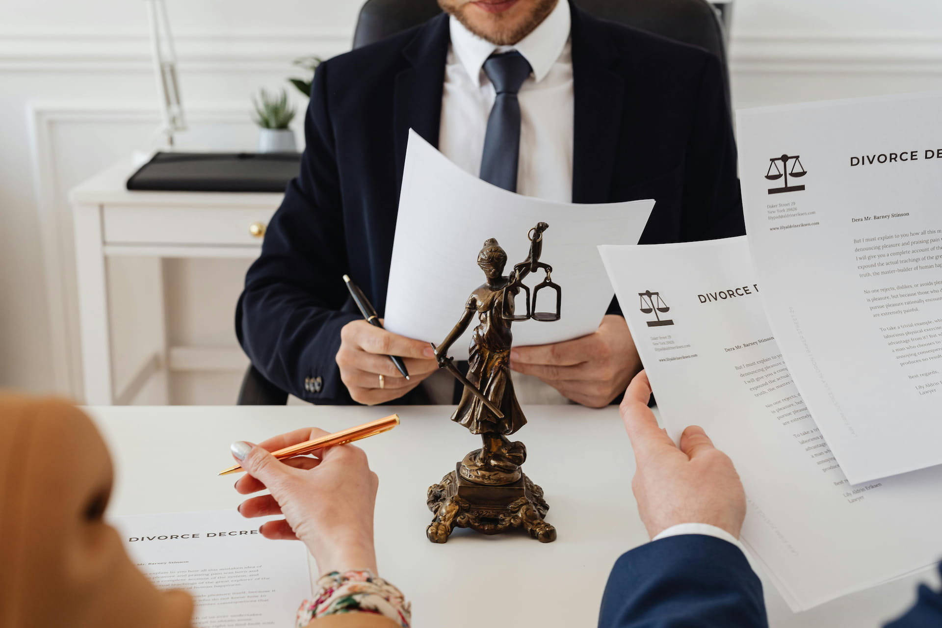 Top Corporate Law Firm in Pune Mumbai for Businesses